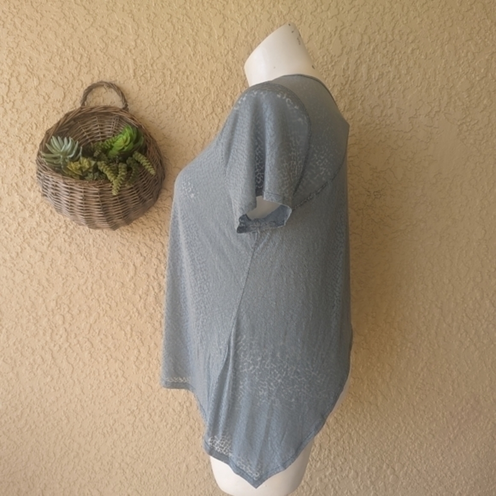 Lululemon Loop Around Tee Size 12 Blue Fog - image 4